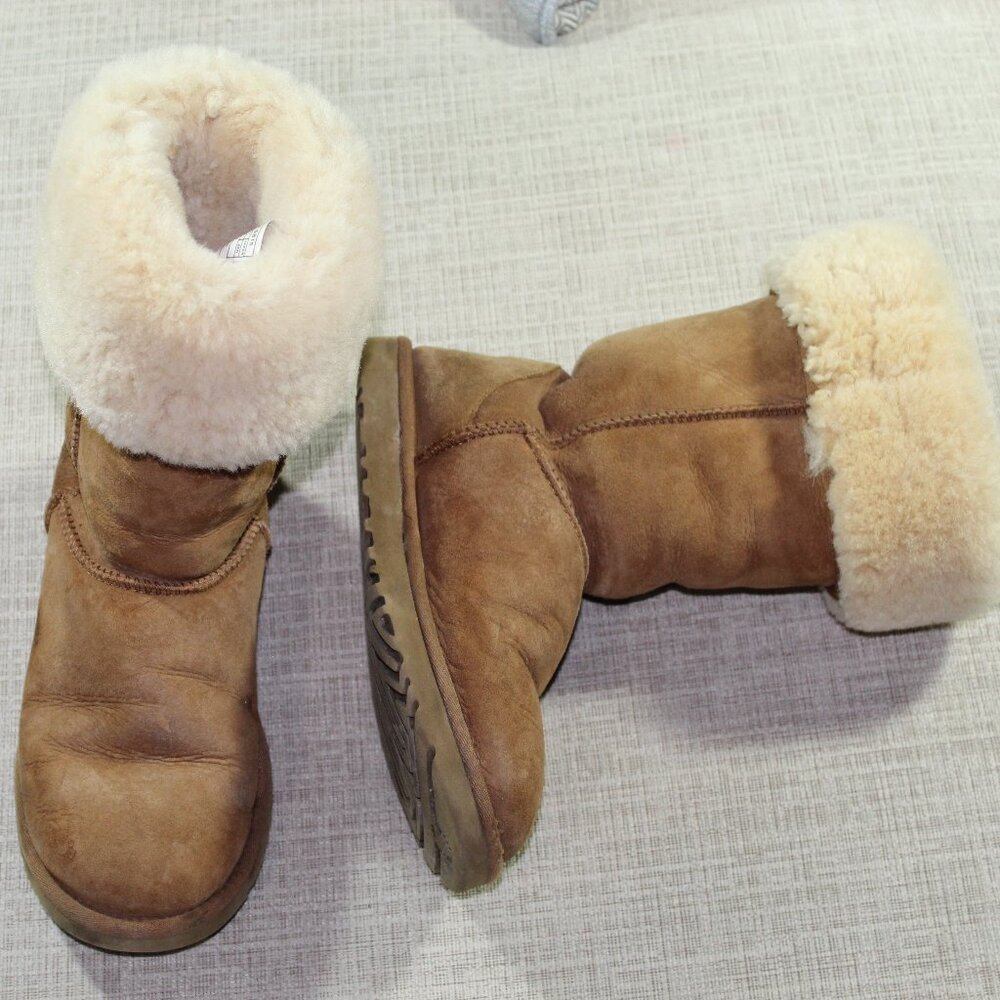 Ugg Tall II Chestnut Sheepskin Leather Boots Size 39 8